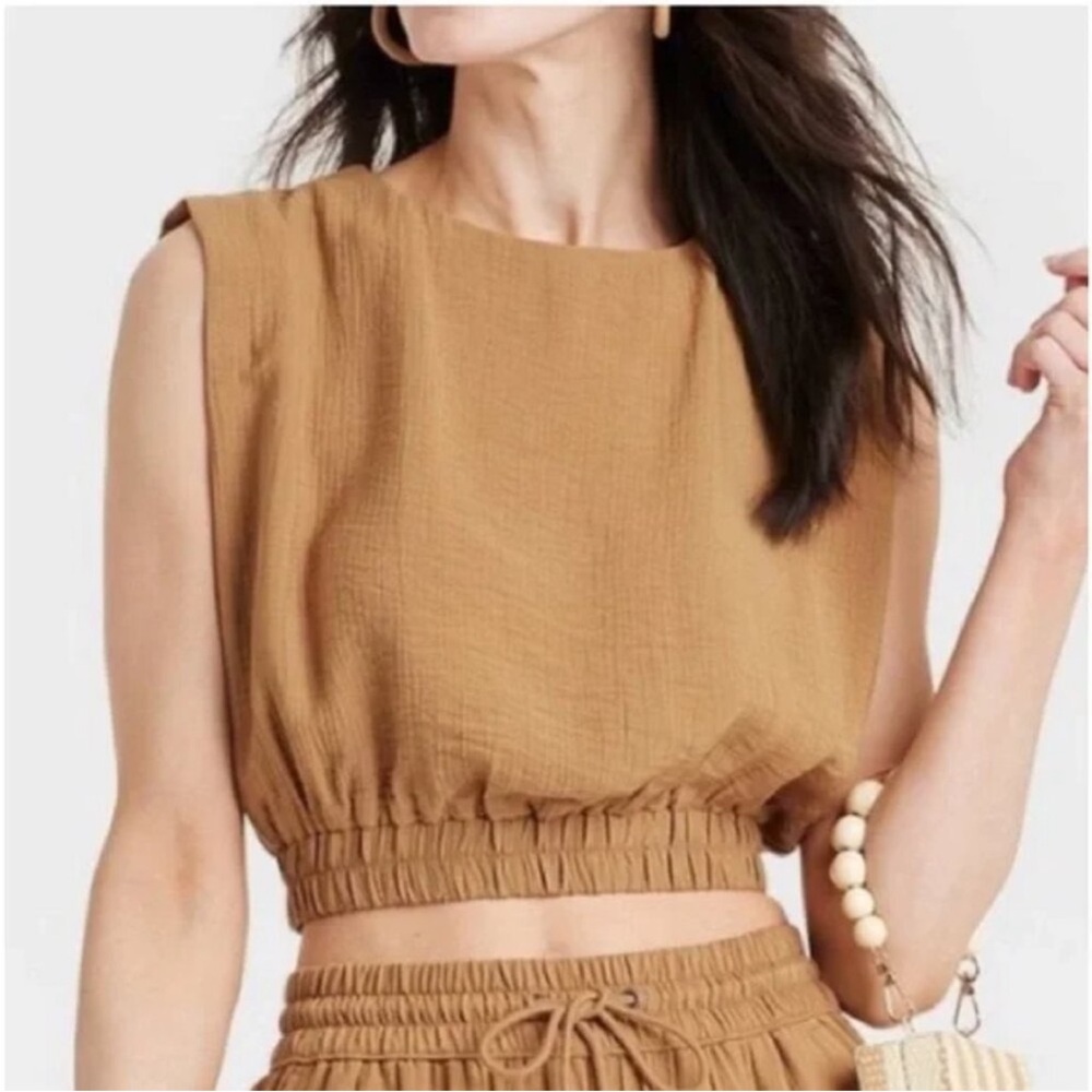 A new day cropped sleeveless top